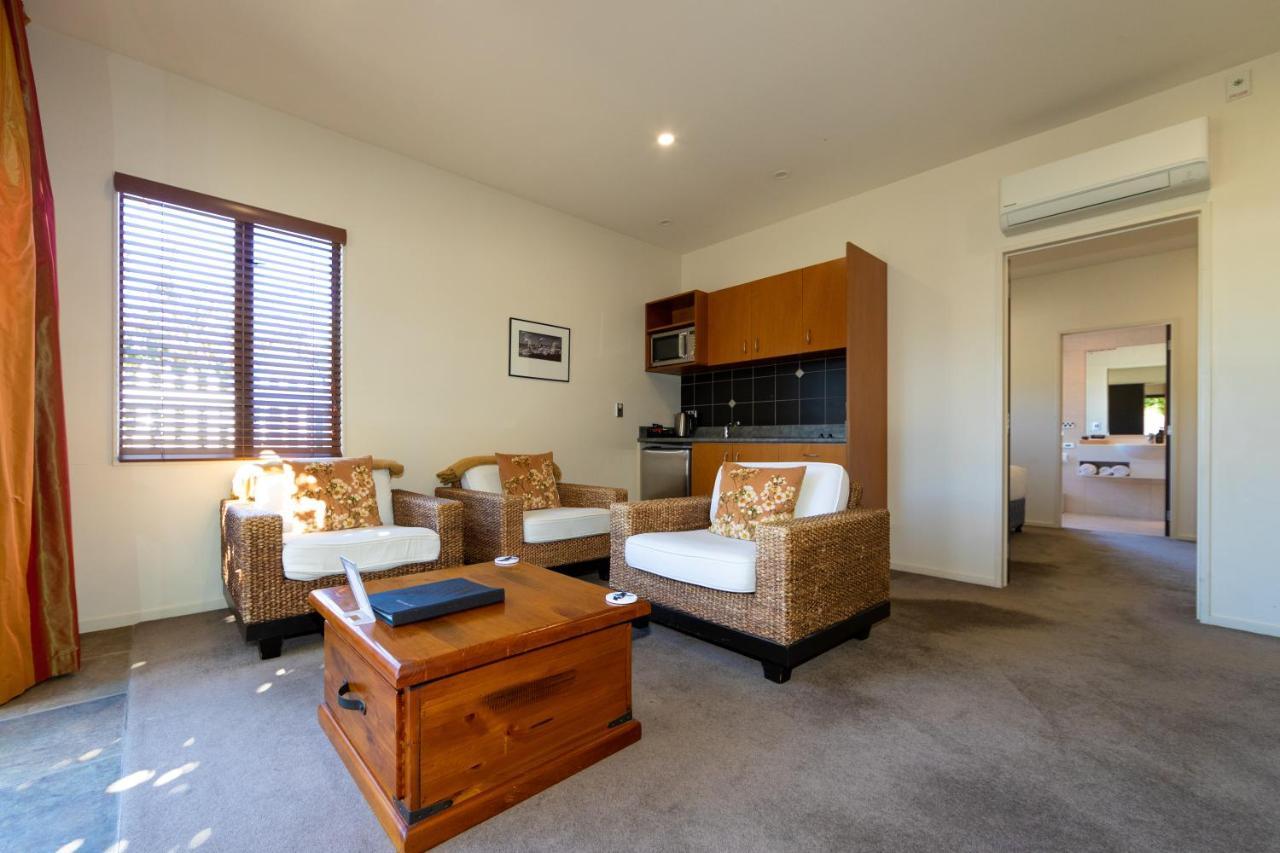 Harvest Lodge Motel Havelock North Extérieur photo