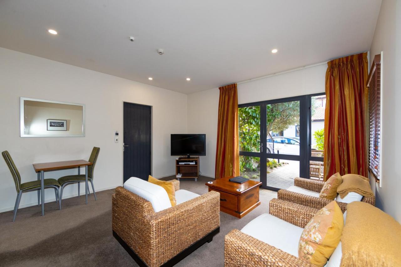 Harvest Lodge Motel Havelock North Extérieur photo